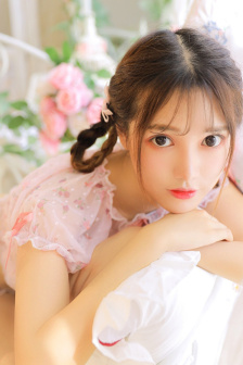 《乳色吐息》在线播放